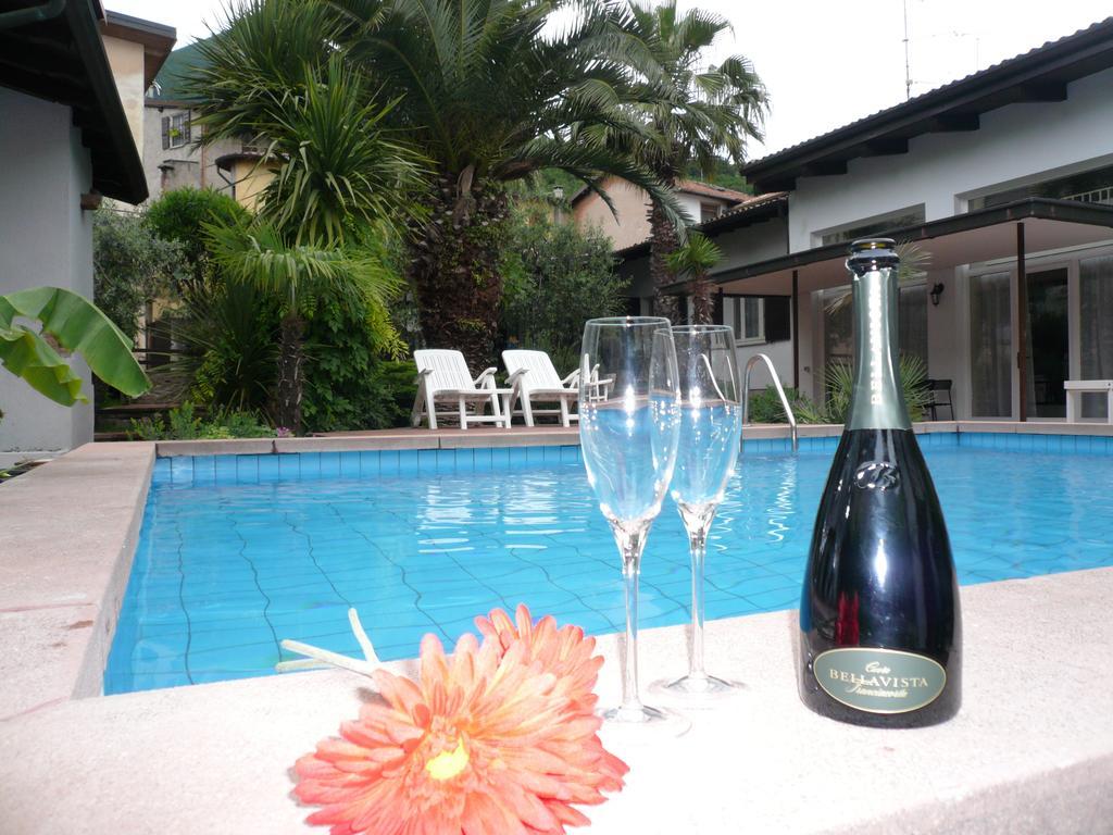 Oasi Holiday Home Toscolano Maderno Room photo