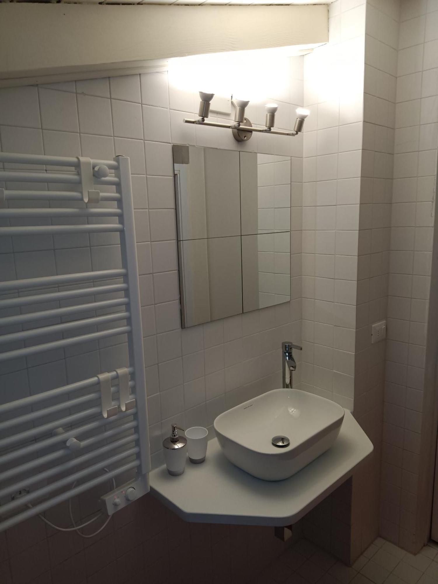 Oasi Holiday Home Toscolano Maderno Room photo