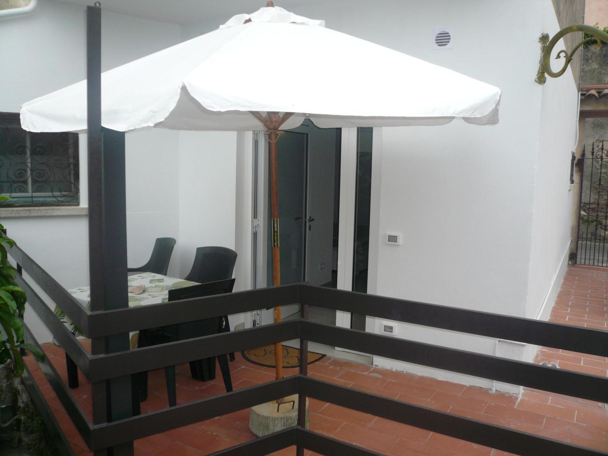 Oasi Holiday Home Toscolano Maderno Room photo