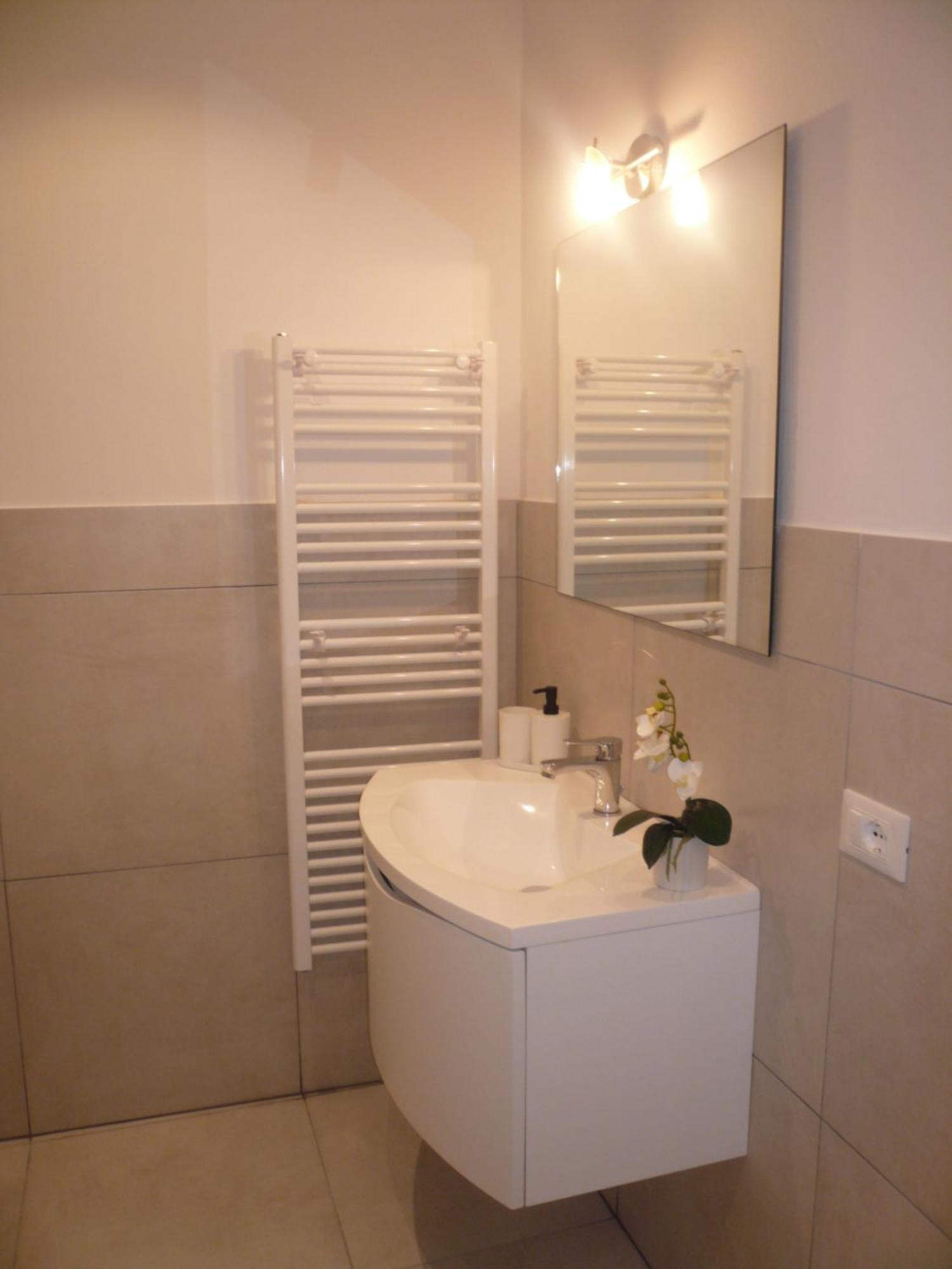Oasi Holiday Home Toscolano Maderno Room photo