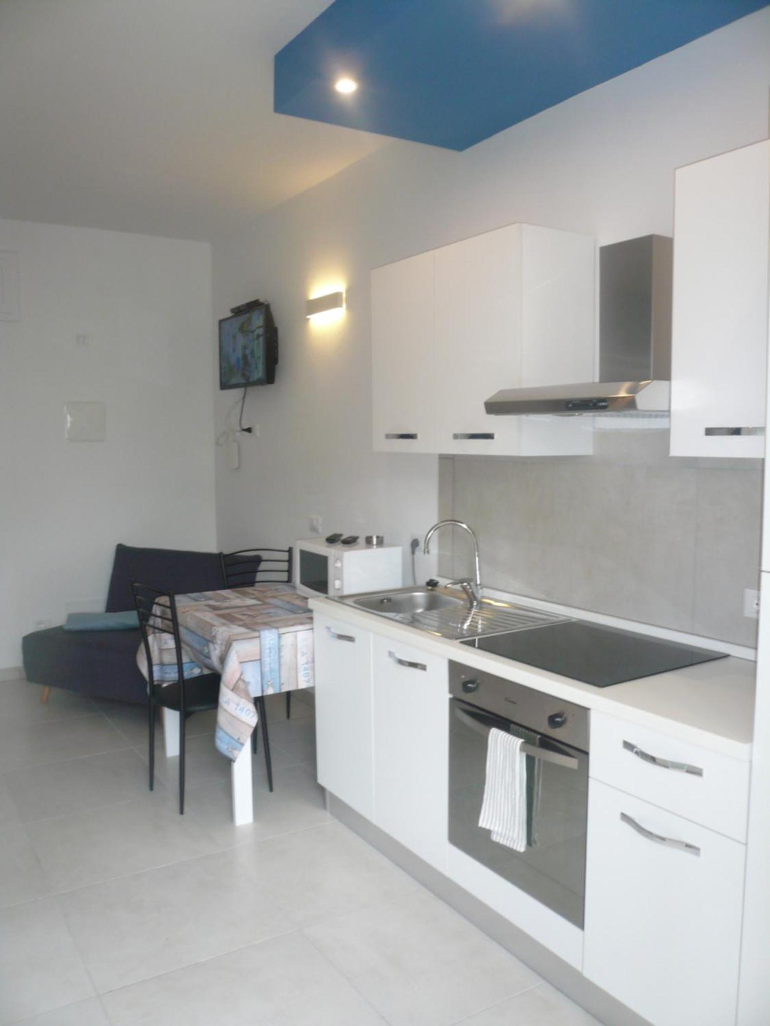 Oasi Holiday Home Toscolano Maderno Room photo