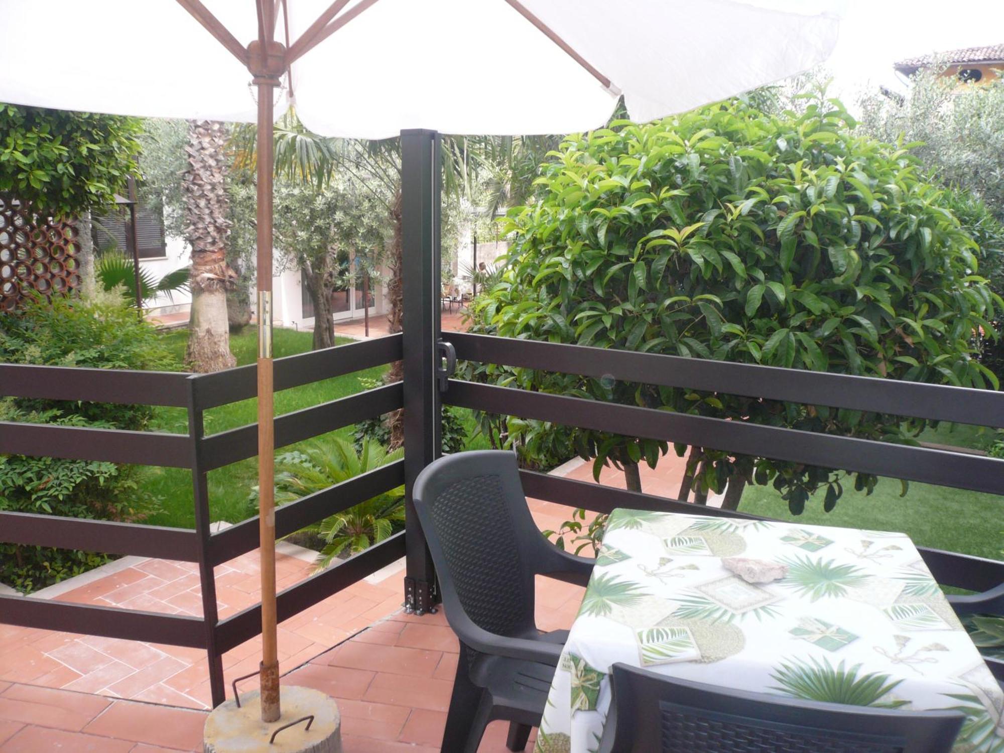 Oasi Holiday Home Toscolano Maderno Room photo
