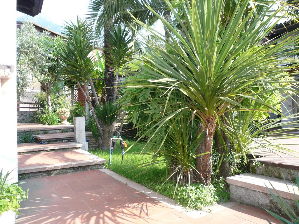 Oasi Holiday Home Toscolano Maderno Exterior photo
