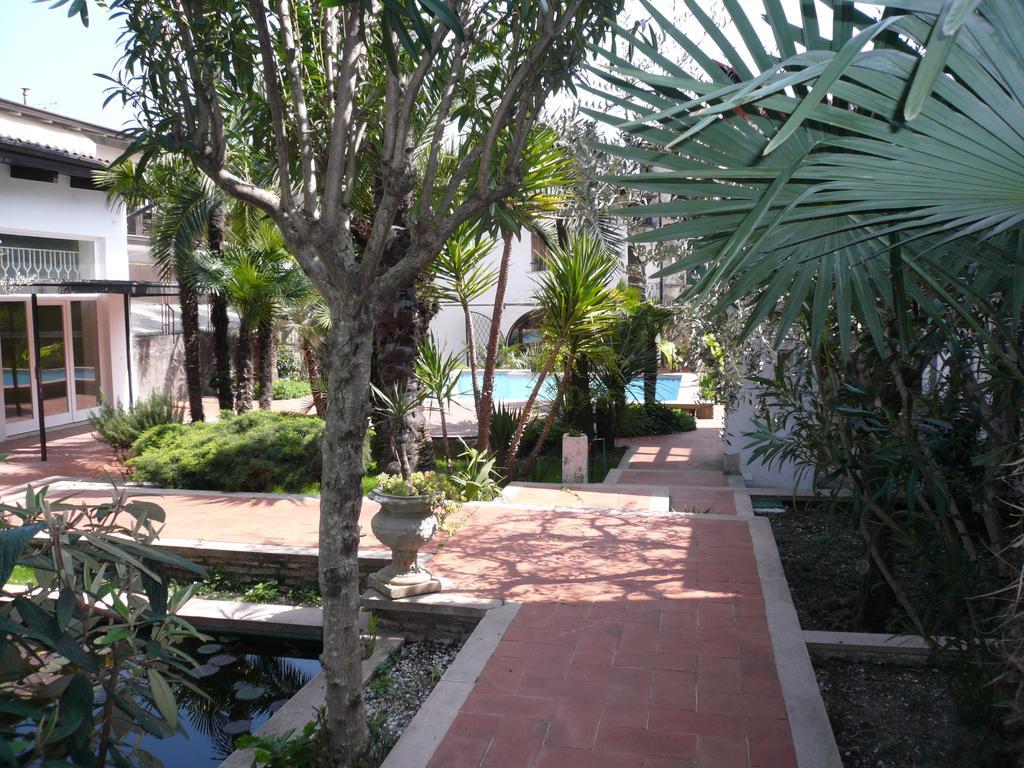 Oasi Holiday Home Toscolano Maderno Exterior photo