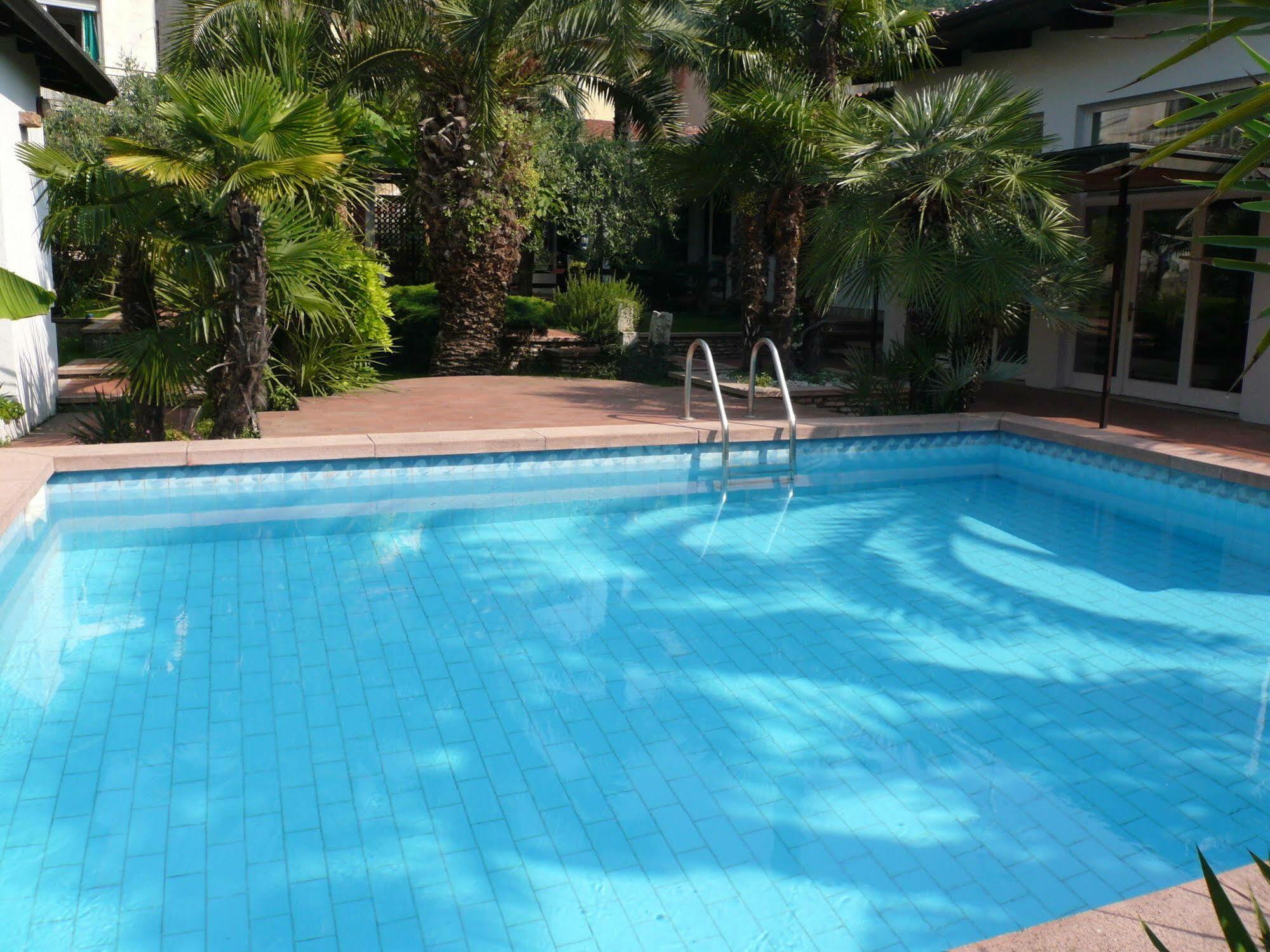 Oasi Holiday Home Toscolano Maderno Exterior photo